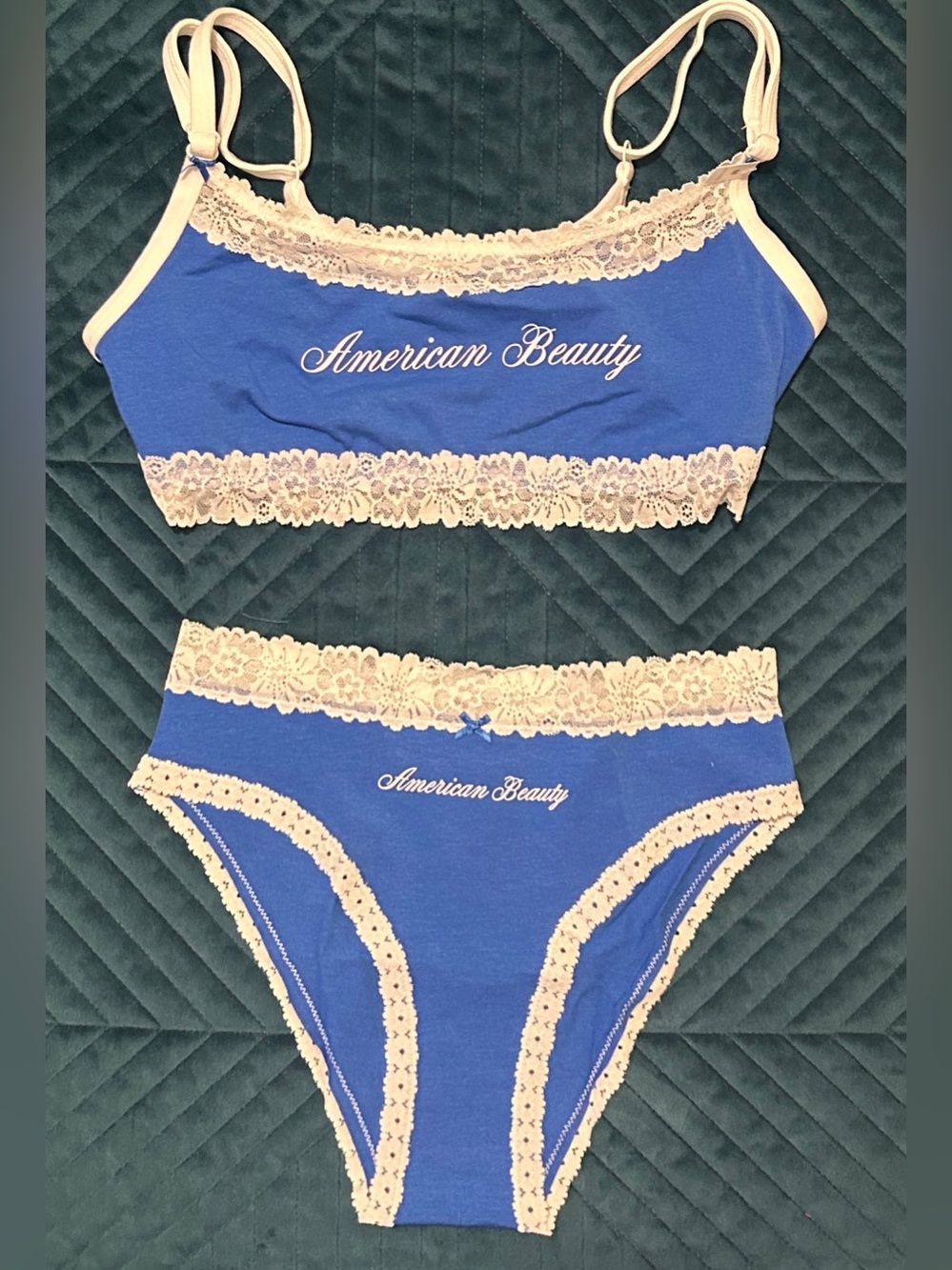 PINK Victoria’s Secret “American Beauty” Bralette and Panty Set💙
